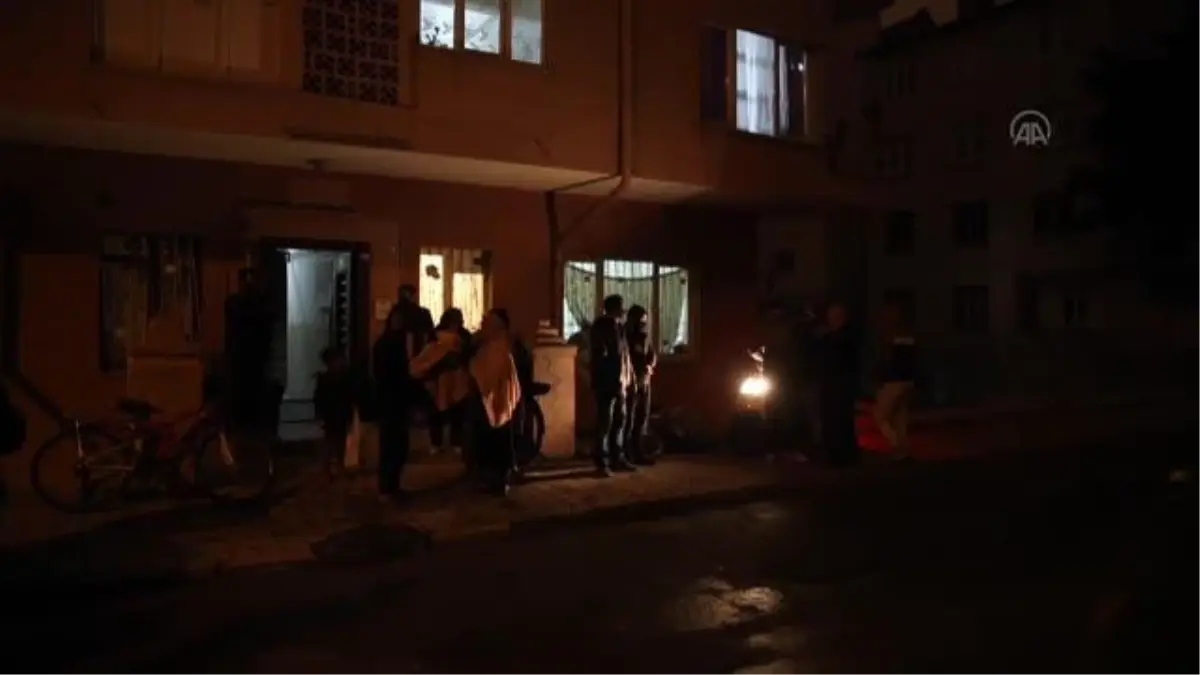 Bıçaklı kavgada Suriyeli genç yaralandı