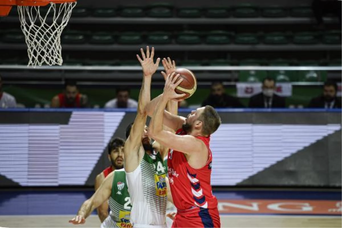 Frutti Extra Bursaspor - Bahçeşehir Koleji: 67-64