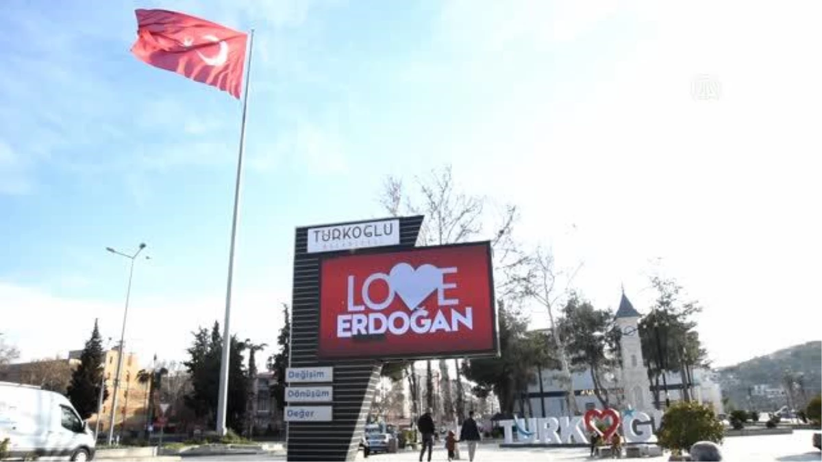 Kahramanmaraş\'ta "Love Erdoğan" görseli LED ekranlara yansıtıldı