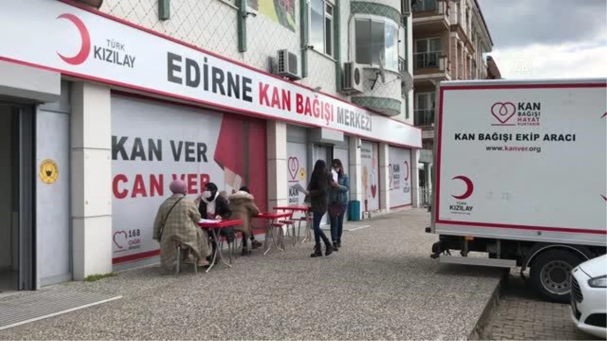 Öğrenim gören 70 yabancı öğrenci kan bağışında bulundu kan bağışı,Trakya Uluslararası Öğrenci Derneği Başkanı,Hakan Çalışkan,Yabancı Öğrenci,