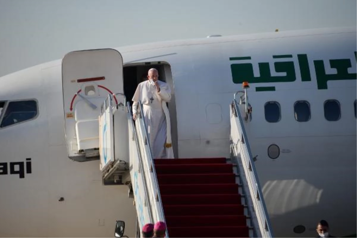 DİYARBAKIR Papa Francis, Erbil\'de zeytin dallarıyla karşılandı