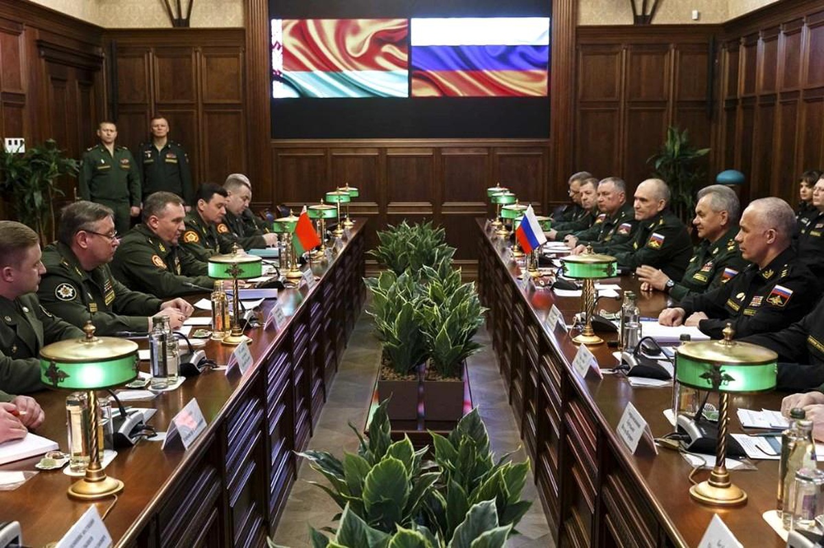 Rusya ve Belarus 3 kritik noktaya savaş eğitim merkezi kuruyor