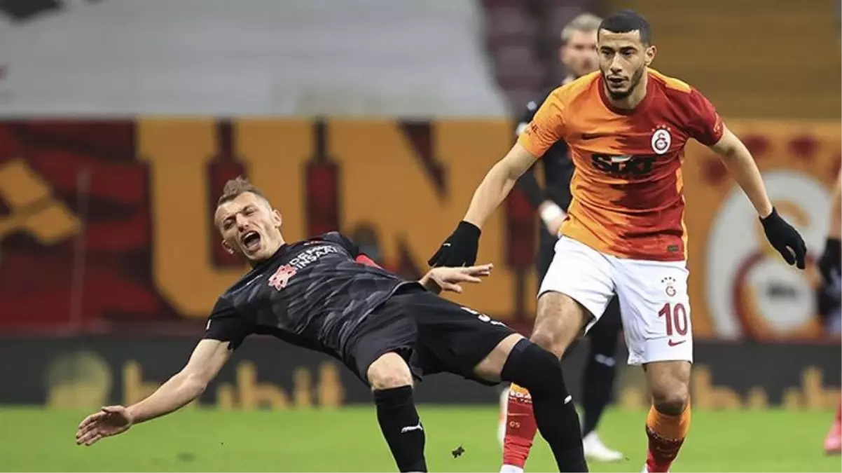 Younes Belhanda, Sivasspor maçının ardından TT Stadı\'nın zeminini eleştirdi