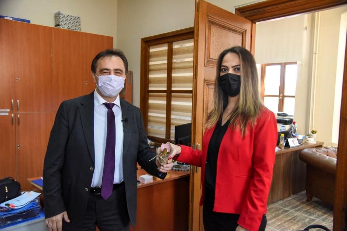 Başkan Şahin, çalışan kadınların 8 Mart Dünya Kadınlar Günü\'nü kutladı