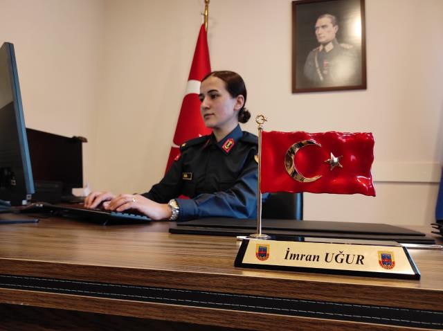 Çocukluk hayalinin peşinden koştu, İstanbul'un ilk kadın jandarma karakol komutanı oldu