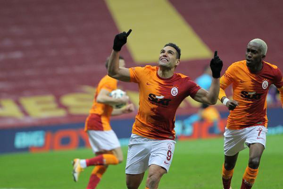 Galatasaray\'da puan kayıpları sürüyor