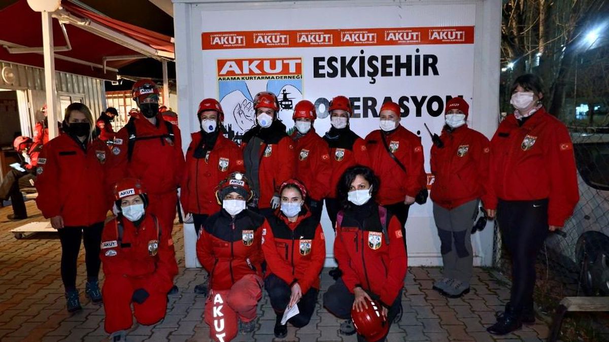 Son dakika haber: Gönüllü kadınlar "Arama Kurtarma" operasyonlarına katılıyor