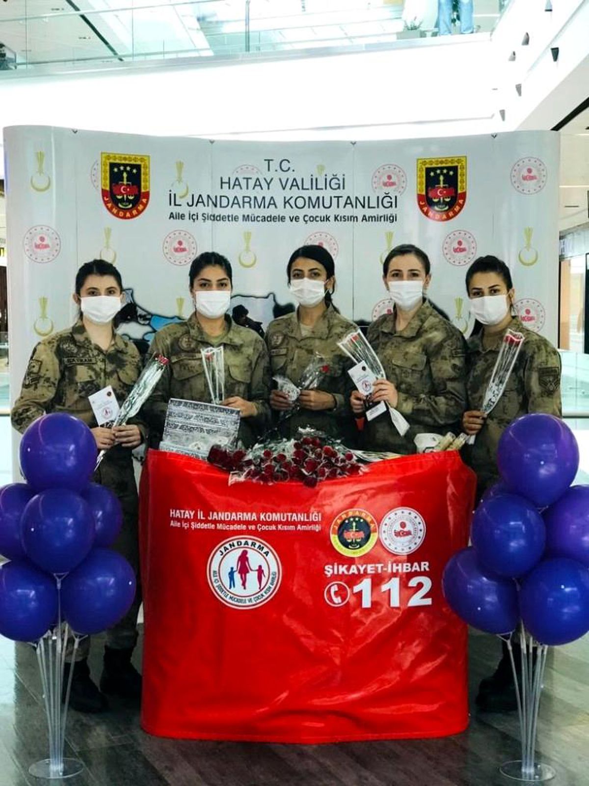 Son dakika haberi | Kadın astsubaylardan kadınlara jest