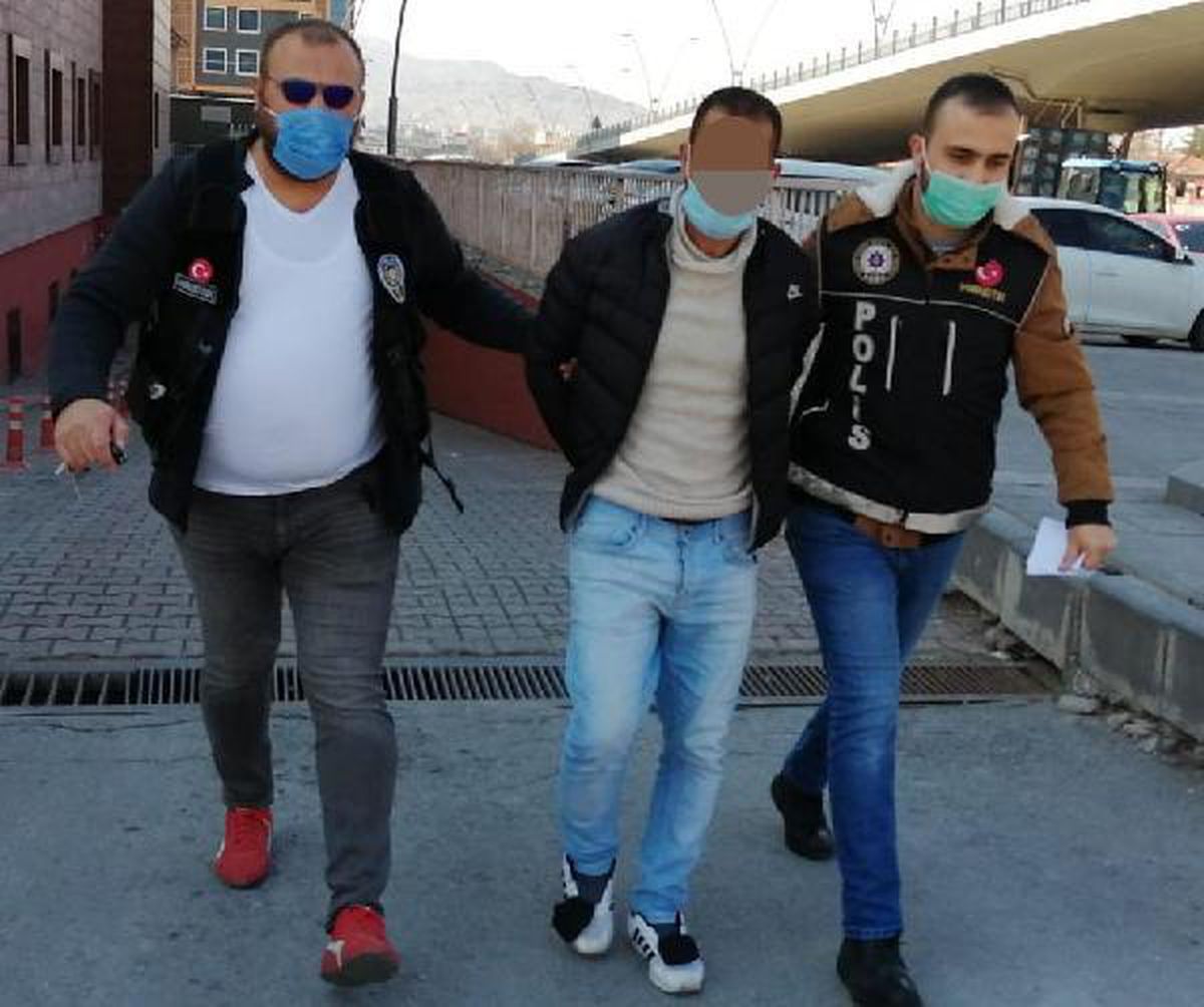 Otobüsteki yolcunun cips paketinden uyuşturucu çıktı