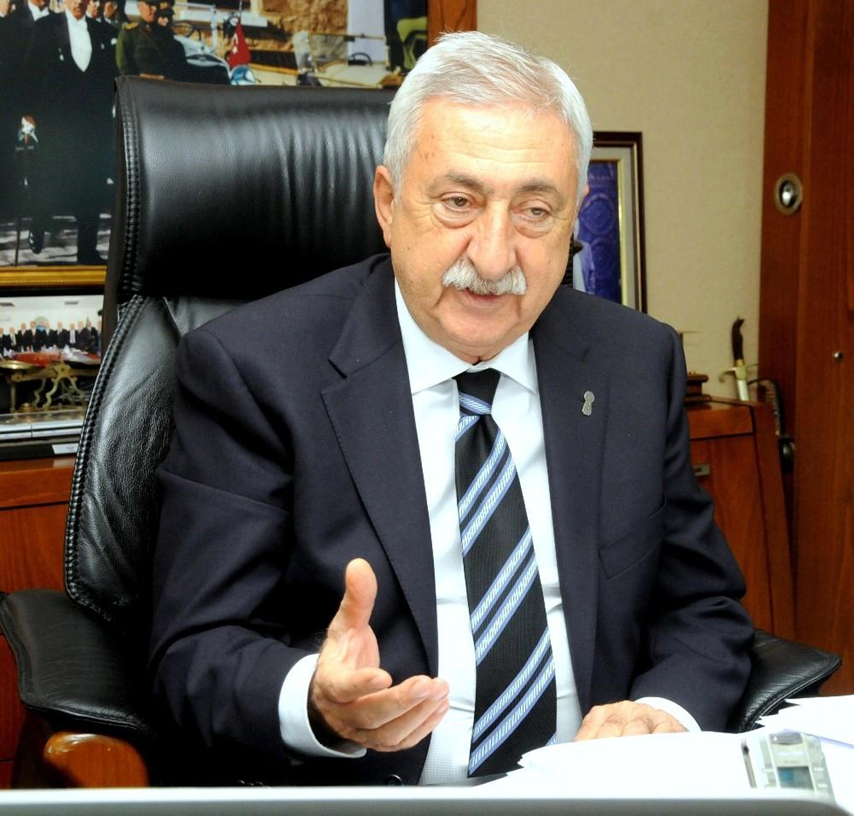 Palandöken: "Türk kadını tarih boyunca dünyaya örnek oldu"