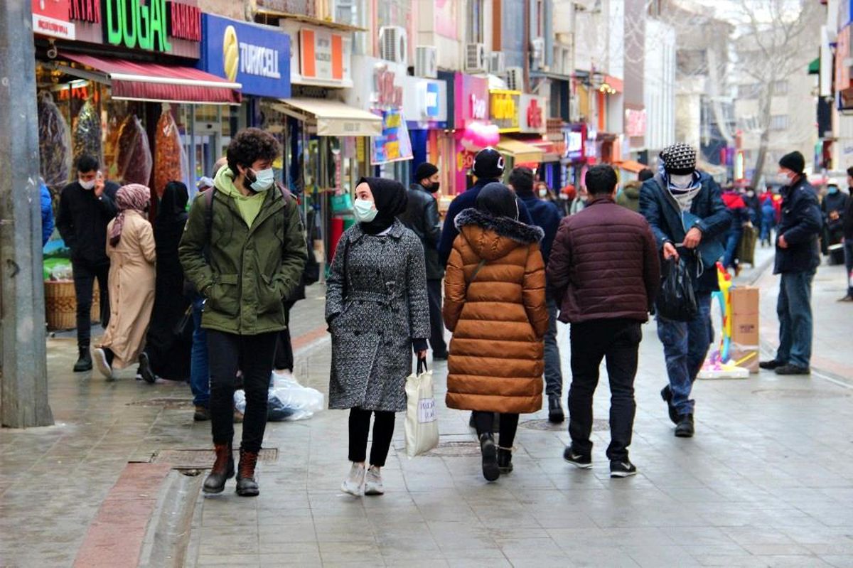 Pandemi kurallarına uymayan 38 kişiye 34 bin 200 lira ceza