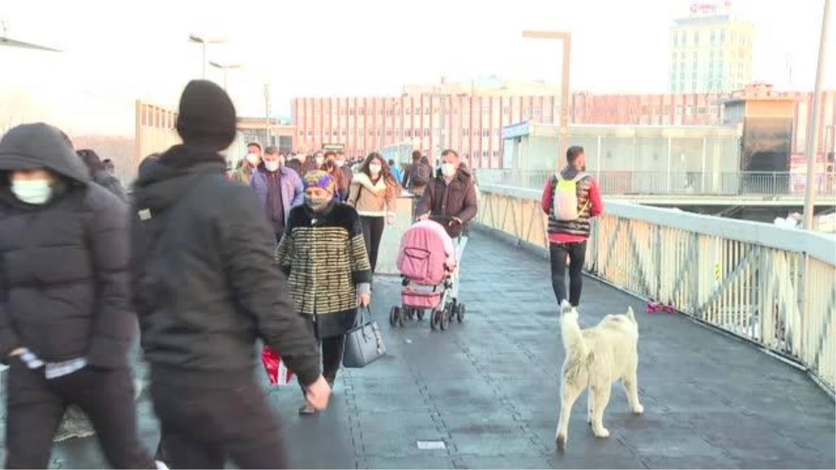 Son dakika haberi... Sokağa çıkma kısıtlamasının sona ermesiyle trafik yoğunluğu arttı (2)