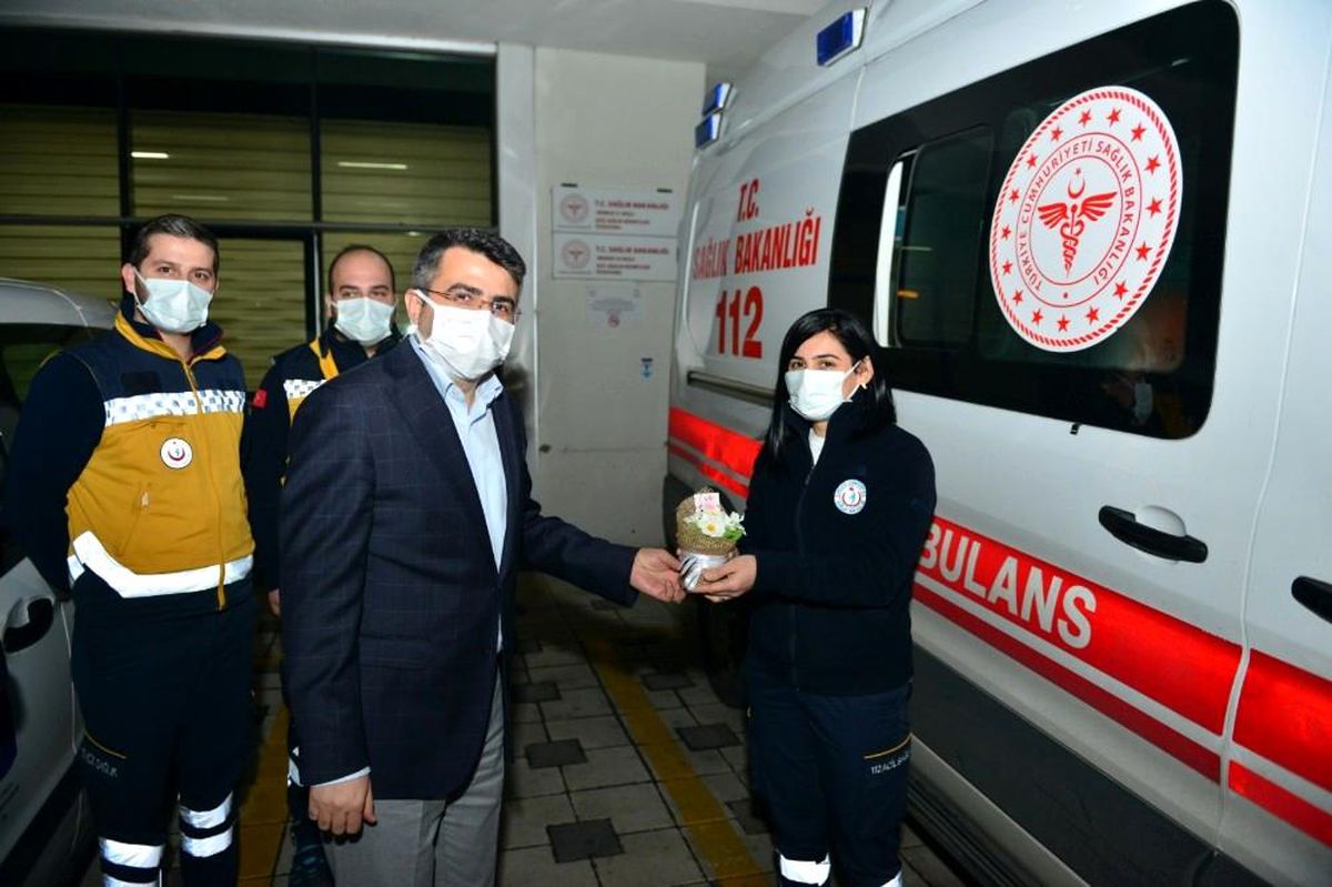 Yıldırım\'da çiçek kokulu 8 Mart