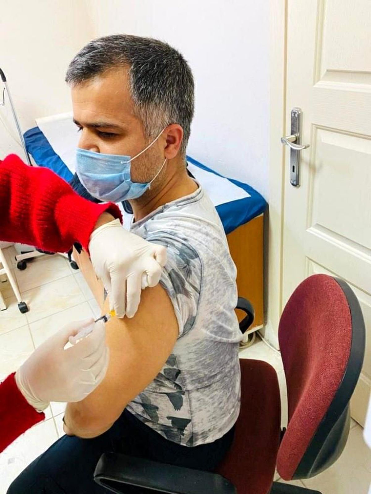 Aydın\'da öğretmenler aşılanmaya devam ediyor