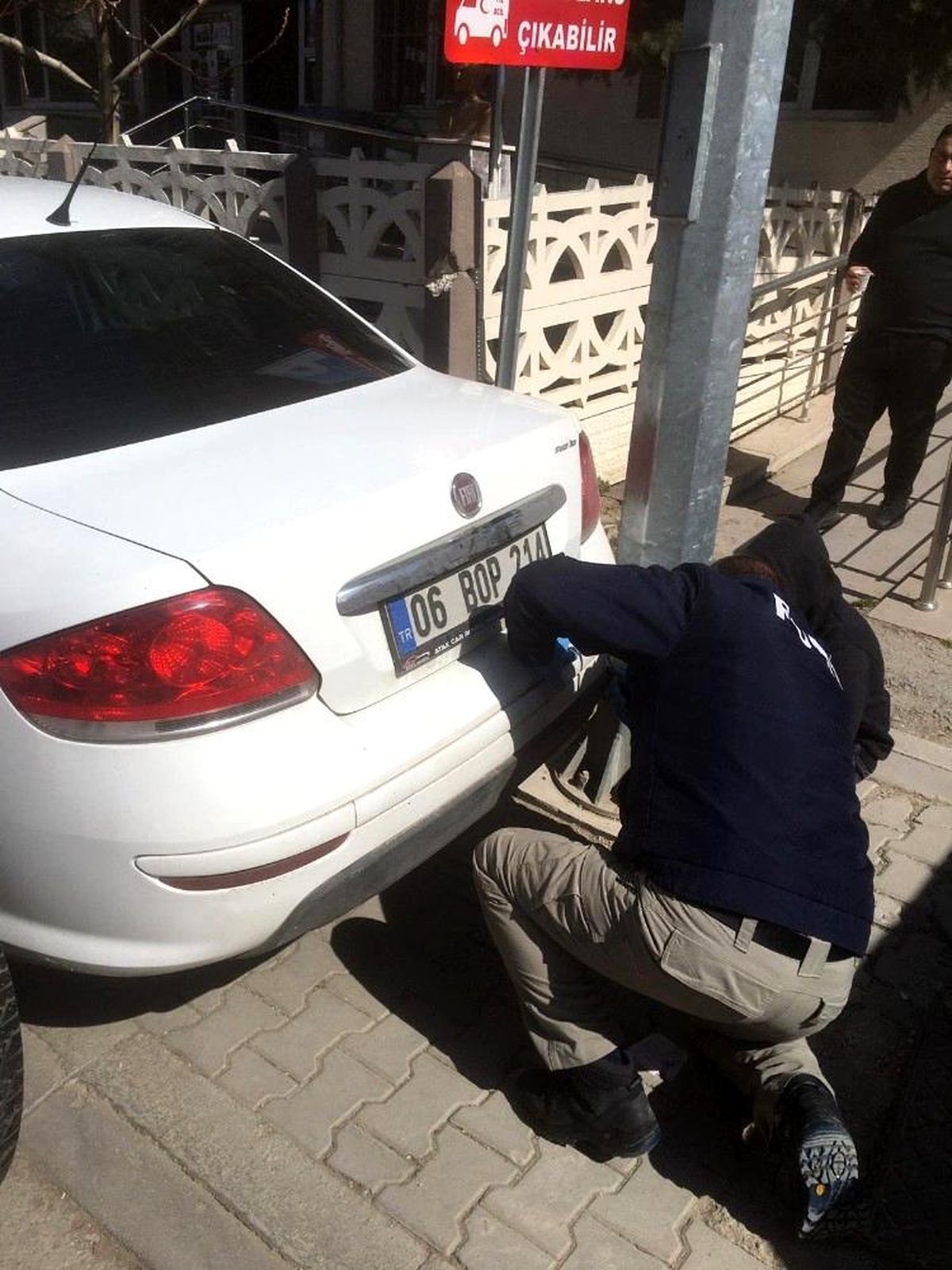 Balıkesir\'de çalınan araç Eskişehir\'de ele geçirildi