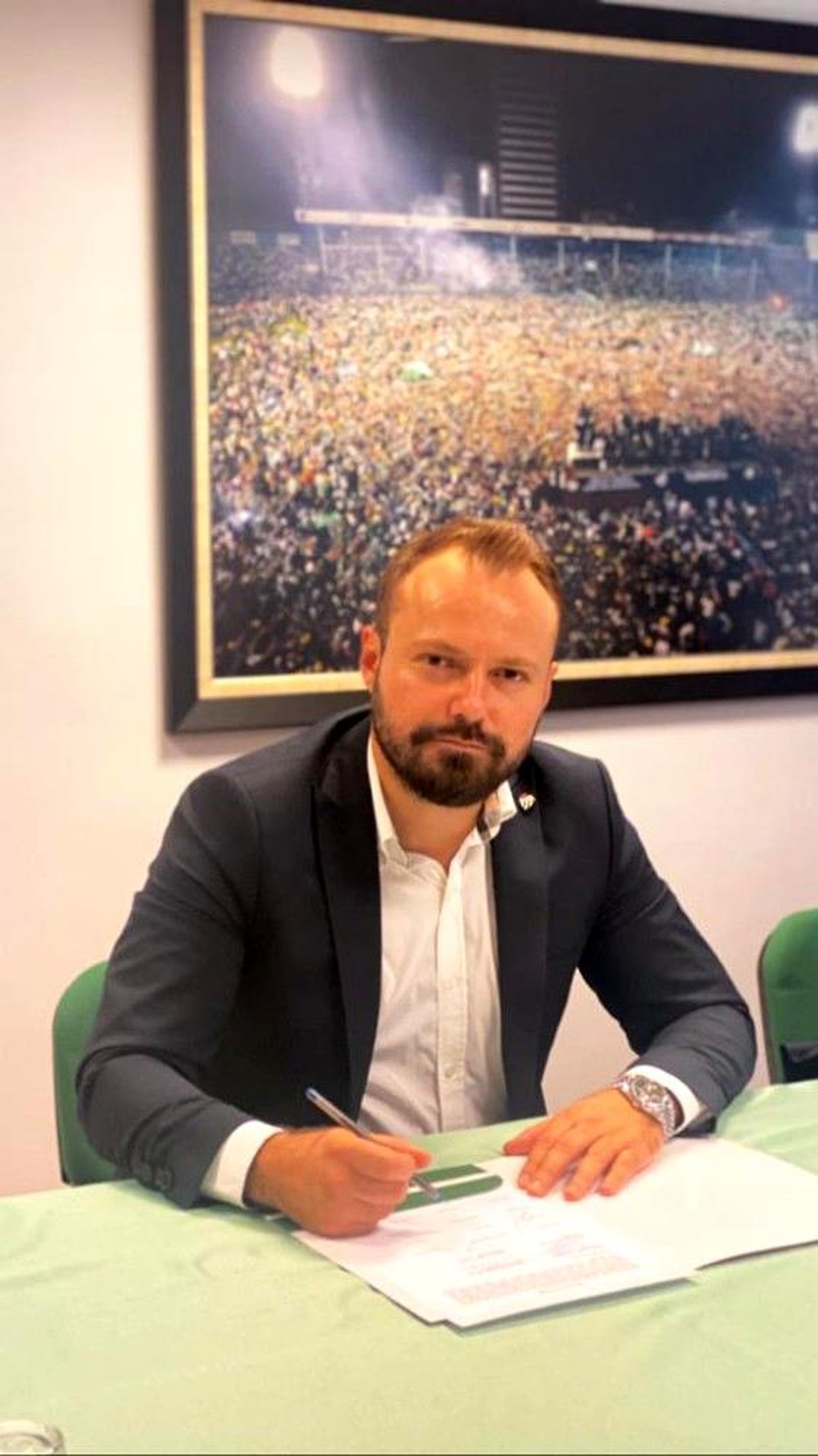 Bursaspor Yönetim Kurulu Üyesi Emir Akbayır\'dan istifa açıklaması
