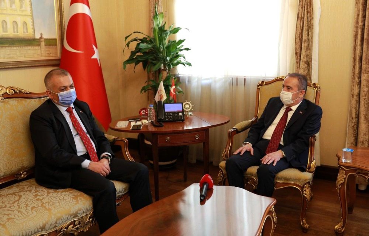 Ersin Yazıcı: " Antalya\'ya hizmet etmek gurur ve şerefine hep birlikte ulaşacağız"