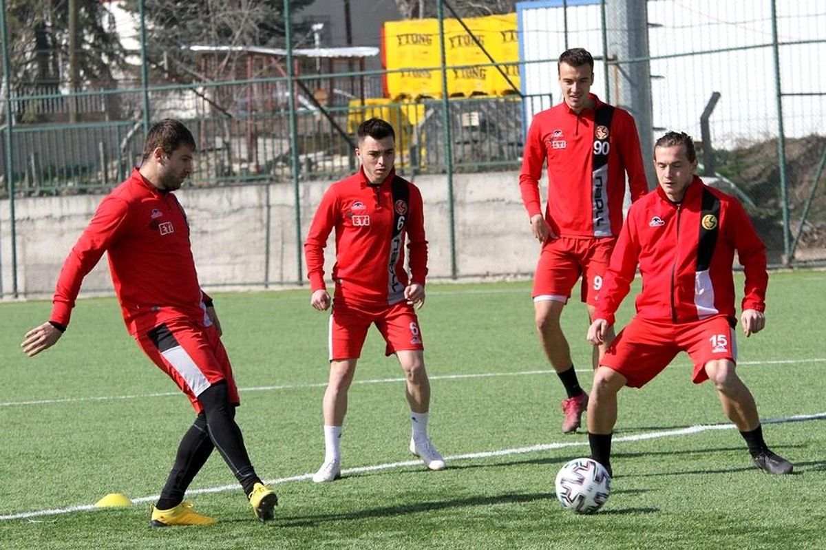Eskişehirspor\'da Ankara Keçiörengücü deplasmanı hazırlıkları başladı