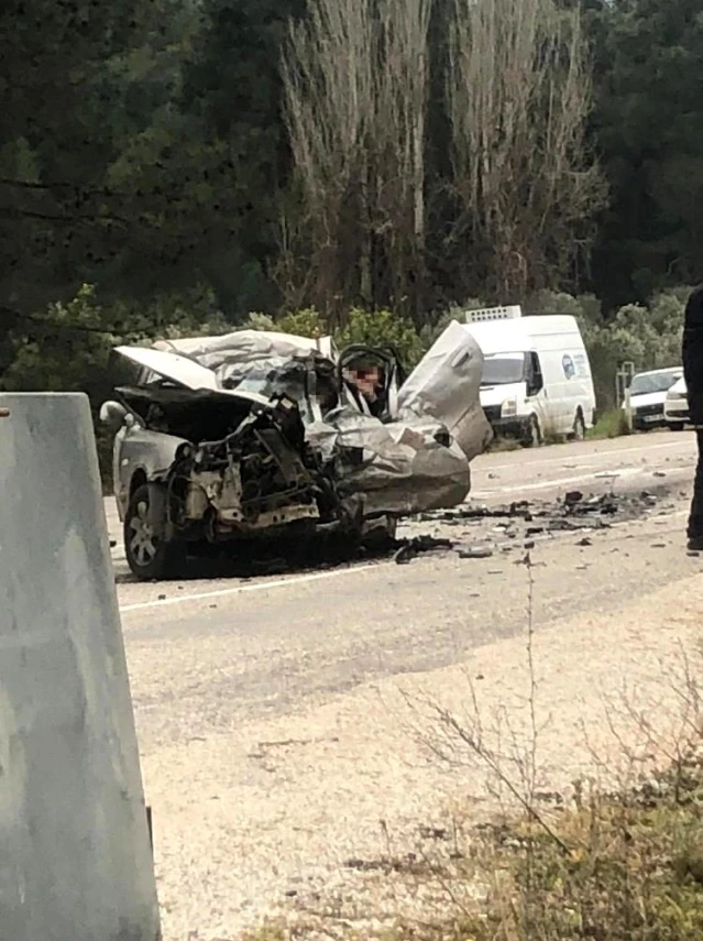 Fethiye-Antalya karayolunda feci kaza: 5 ölü