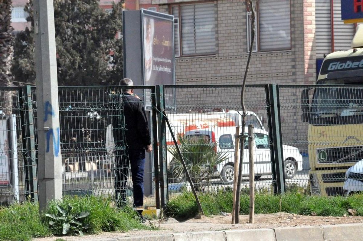 Kızıltepe çevre yolundaki korkulukları kırarak vatandaşların hayatını hiçe sayıyorlar