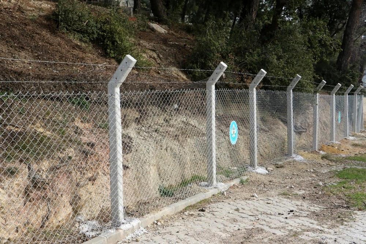 Manisa\'da mezarlıklara güvenlik önlemi artıyor
