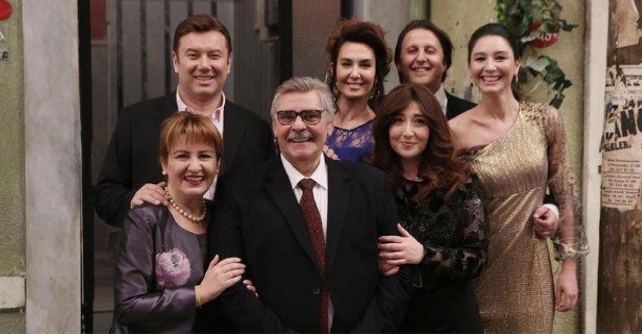 Rasim Öztekin\'in ölümü Seksenler dizisi oyuncuları yasa boğdu