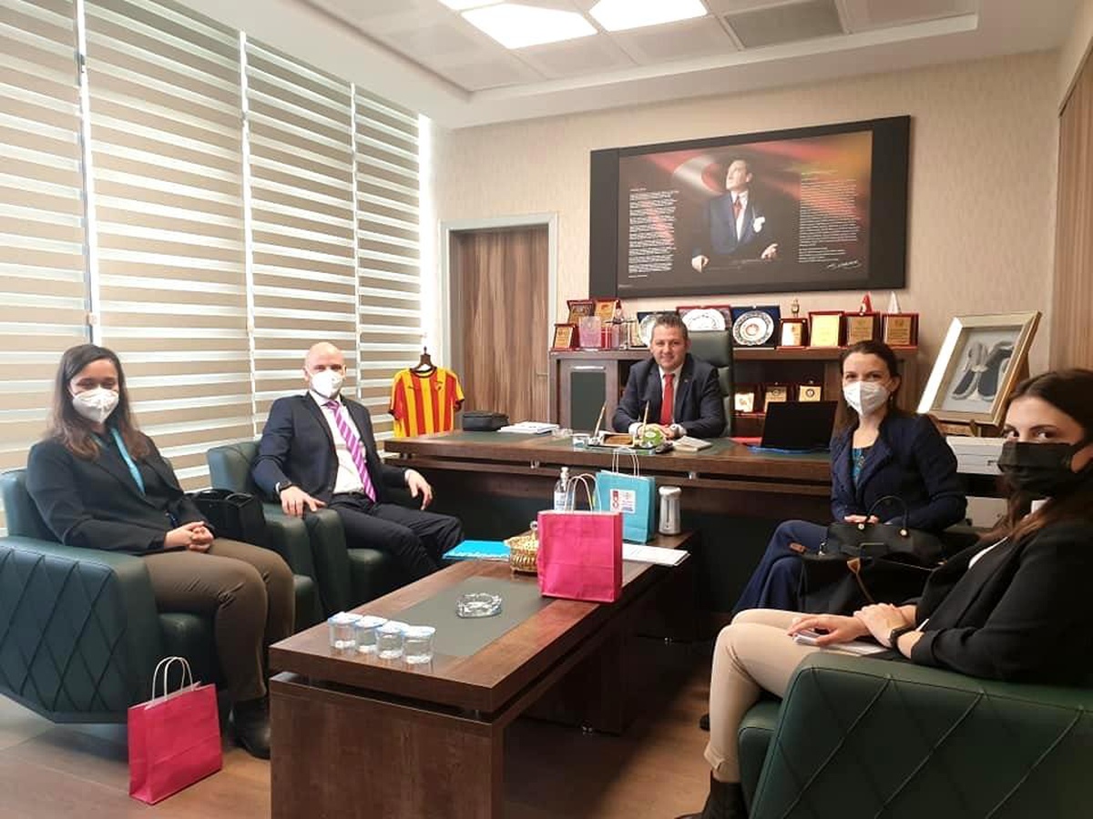 UNICEF Türkiye Direktörü Dominicis\'in Kilis temasları
