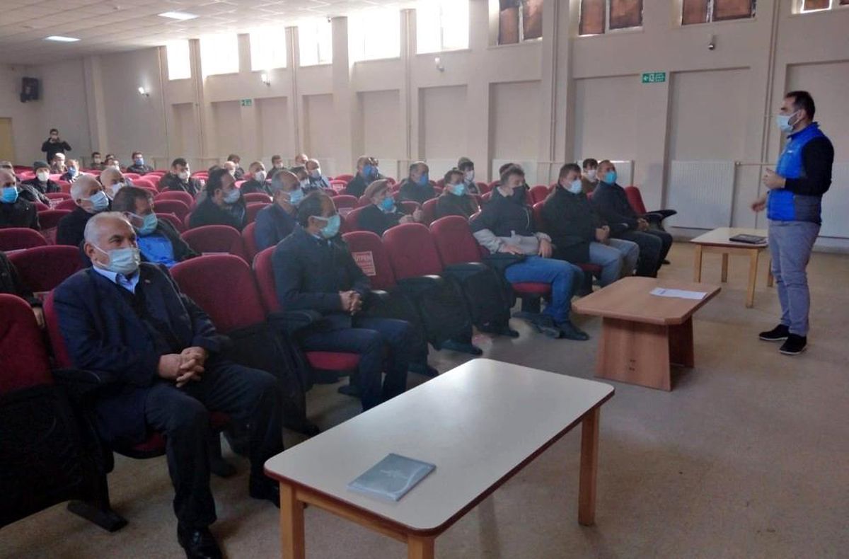 AFAD\'dan muhtarlara "Adet farkındalık eğitimi"
