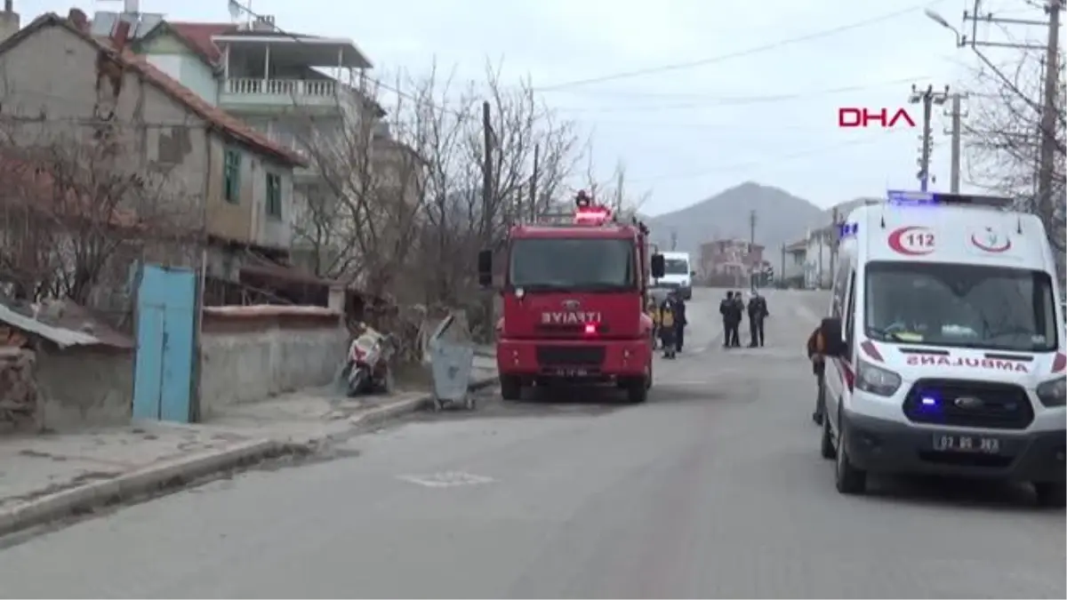 AFYONKARAHİSAR Sobadan çıkan yangın korkuttu