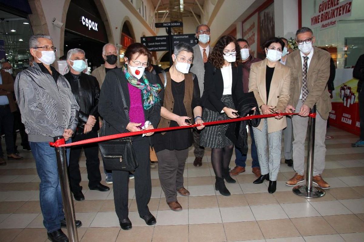 Aydın Tabip Odası Merhum Başkanı Esat Ülkü fotoğrafları ile anıldı