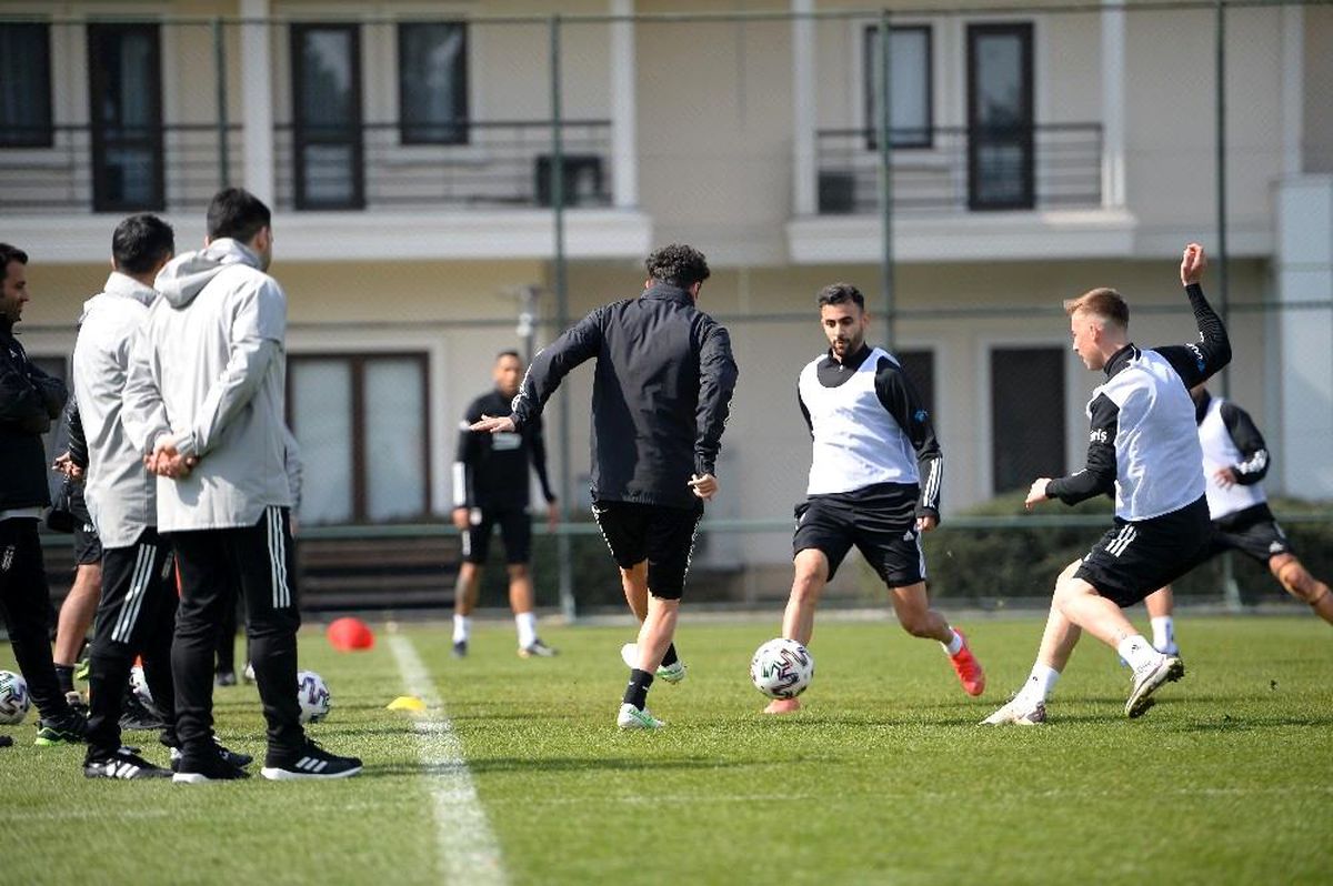 Beşiktaş, çift kalede taktik çalıştı