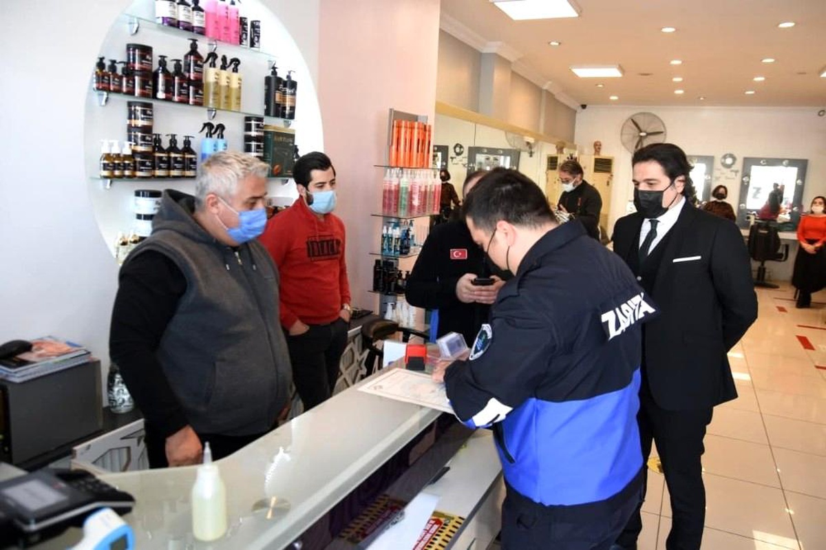 Son dakika haber! Edremit Zabıta korona denetimlerini çok sıkı tutuyor