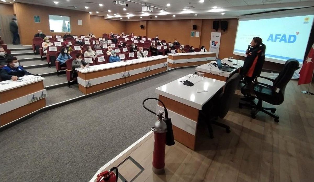 İçişleri bakanlığı genelde yayımladı: Kartepe\' de personele afet eğitimi verilecek
