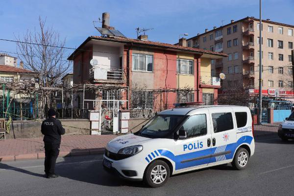 Kayseri\'de öğretmen, komşusunu tabanca ile yaraladı