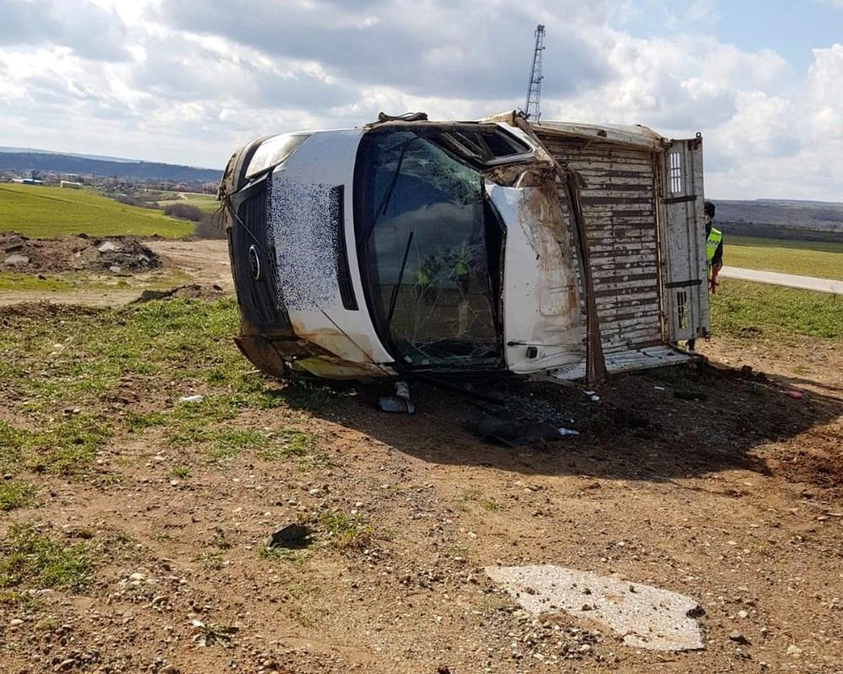 Malkara\'da kamyonet takla attı: 1 yaralı