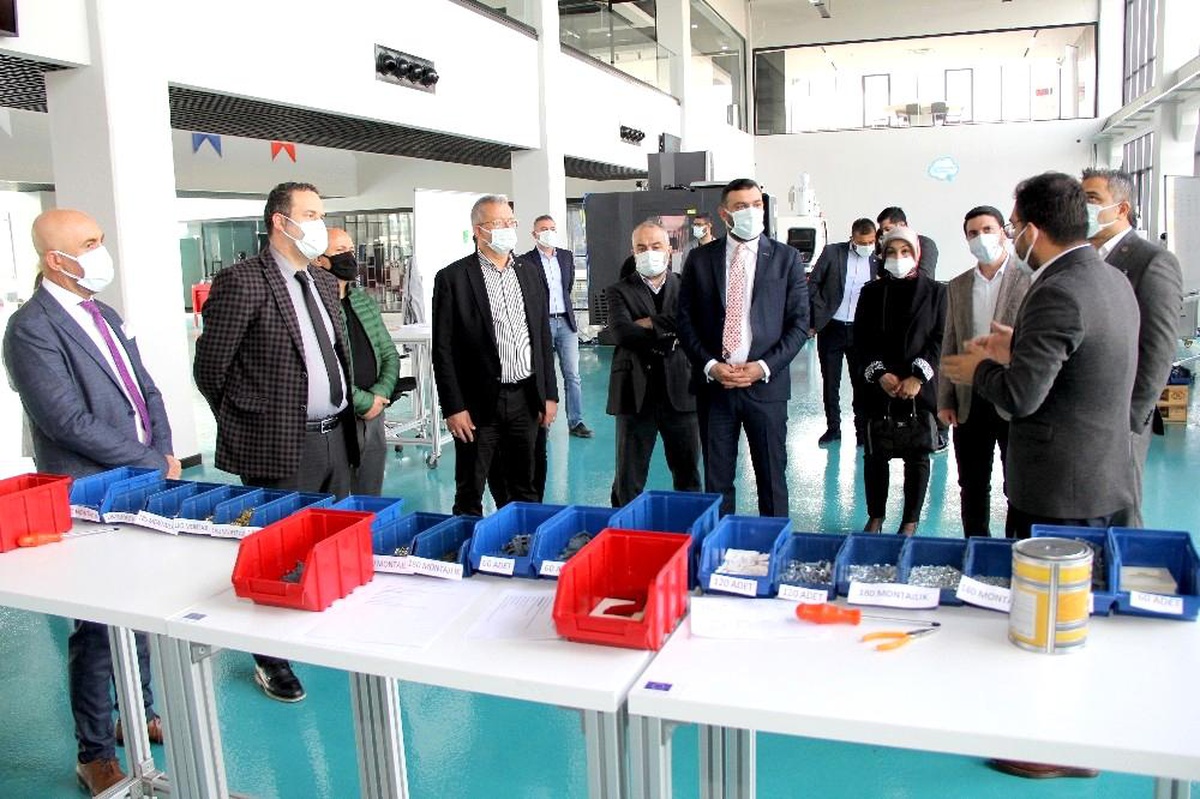 MÜSİAD üyeleri OSB\'de incelemelerde bulundu