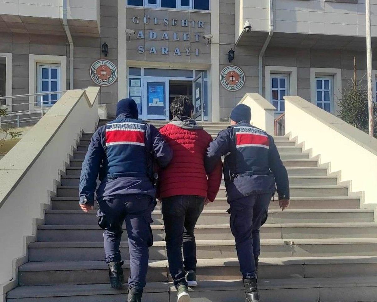Nevşehir\'de 3 yıl 1 ay hapis cezası ile aranan şahıs tutuklandı