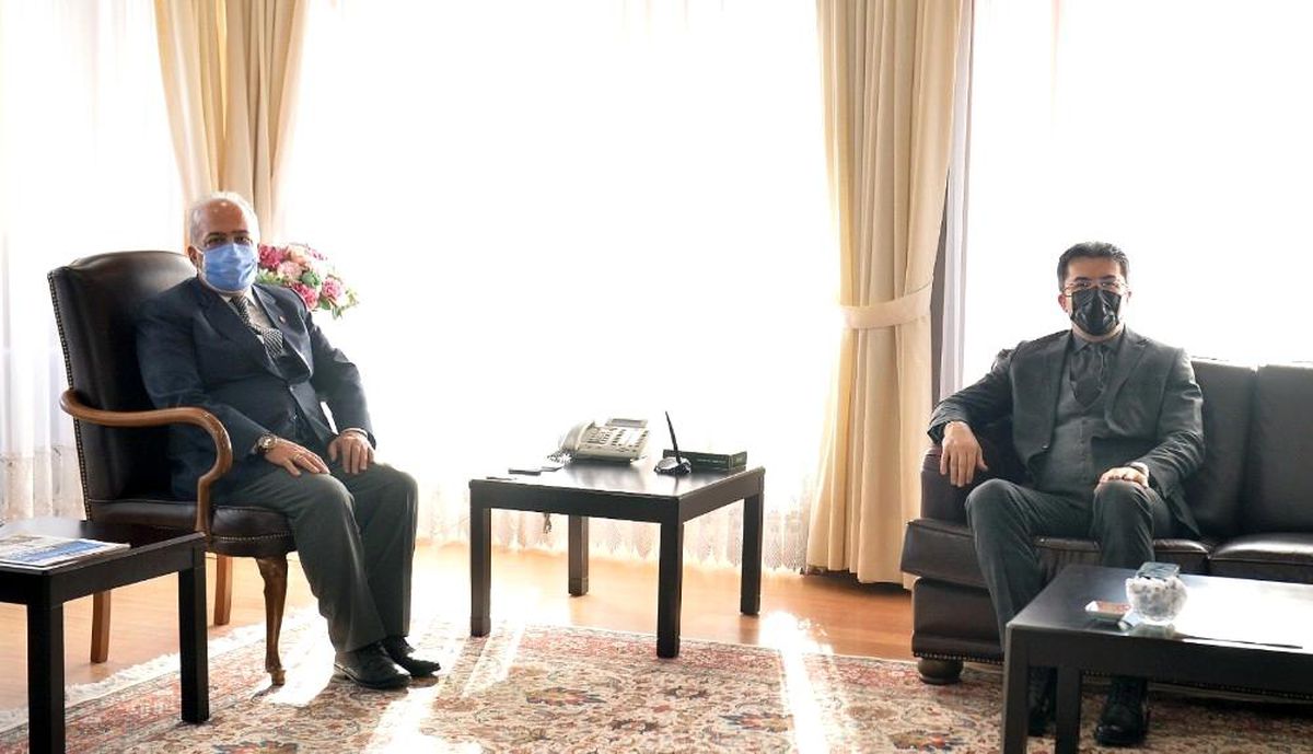 Rektör Çomaklı, Vali Okay Memiş ile bir araya geldi