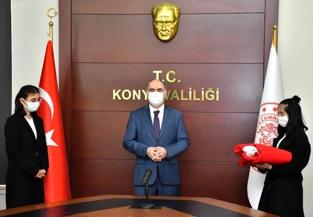 Şanlı Türk bayrağı Konya'dan Çanakkale'ye uğurlandı