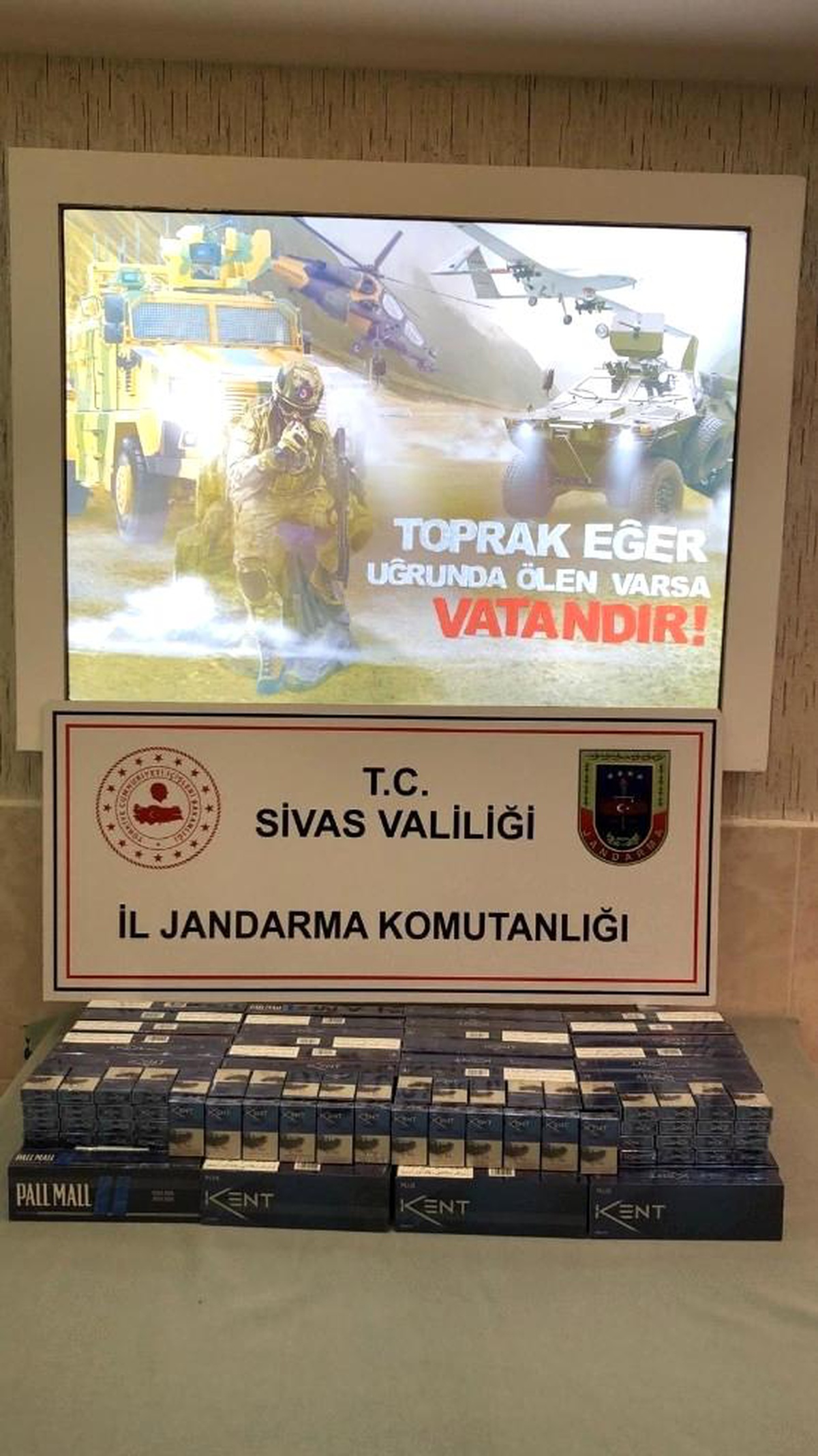 Sivas\'ta yüzlerce kaçak sigara ele geçirildi
