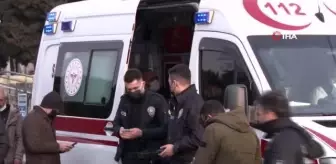 Tramvay durağında 'Ayağıma bastın' kavgası