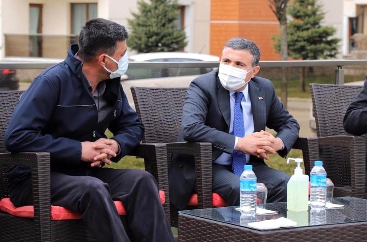 Son dakika haberi | Vali Atay, gaziyi evinde ziyaret etti