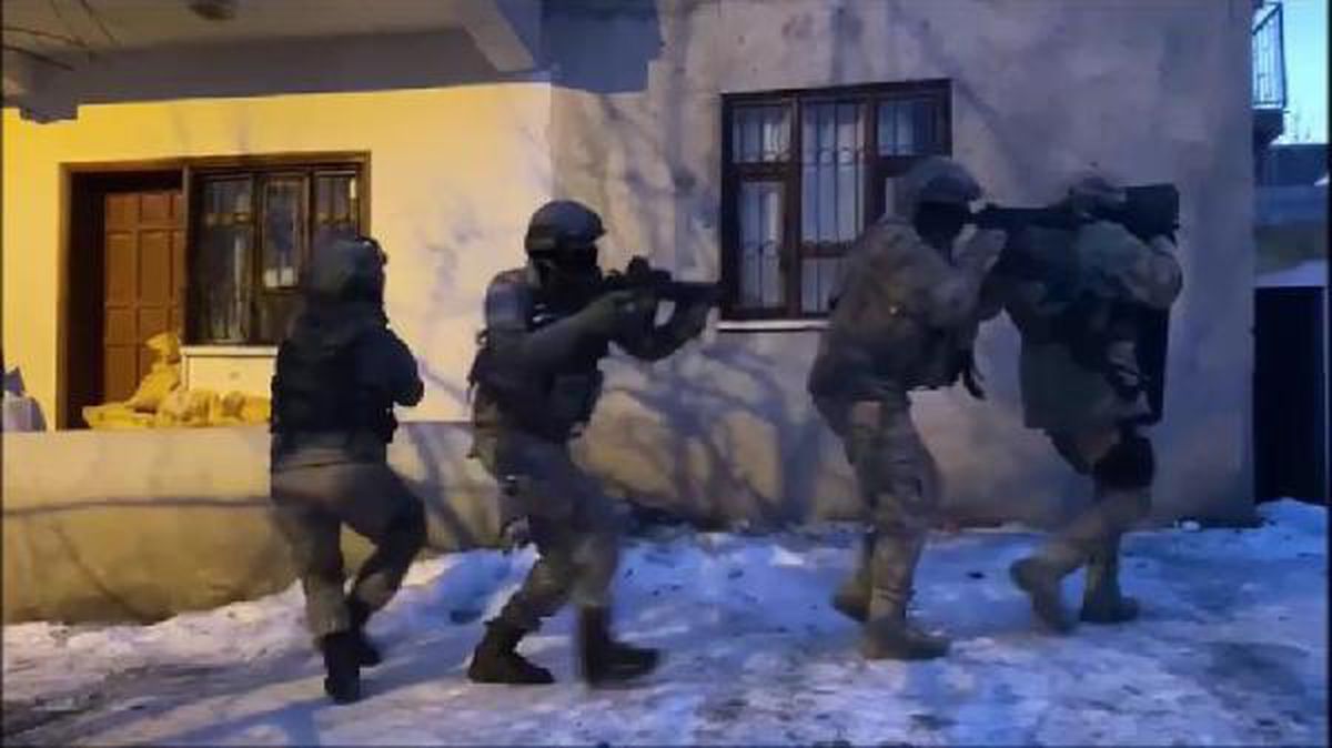 Van merkezli 3 ilde terör operasyonu: 5 gözaltı