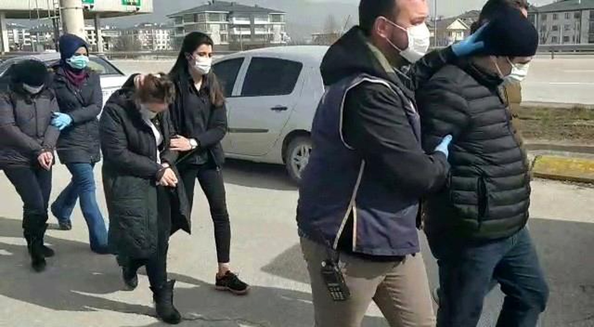 Son dakika... Yurtdışına kaçmaya çalışan 6 FETÖ şüphelisi yakalandı