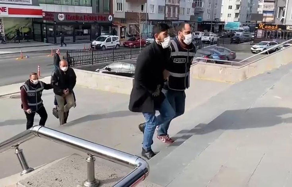 150 bin liralık altınlarını dolandırıcılardan son anda kurtardı