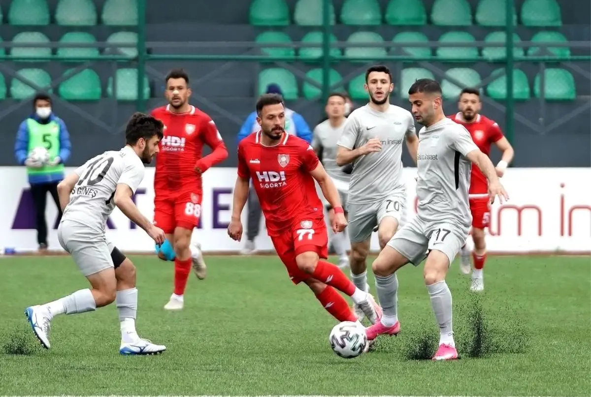 3. Lig 1. Grup: Arnavutköy Bld.: 2 Nevşehir Bld.: 1