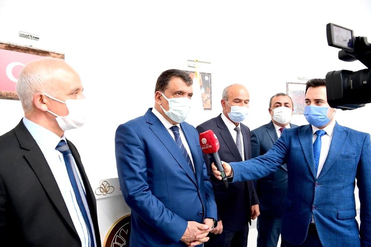 MHP Yeşilyurt İlçe Başkanı Kaya\'dan Büyükşehir Belediye Başkanı Gürkan\'a ziyaret