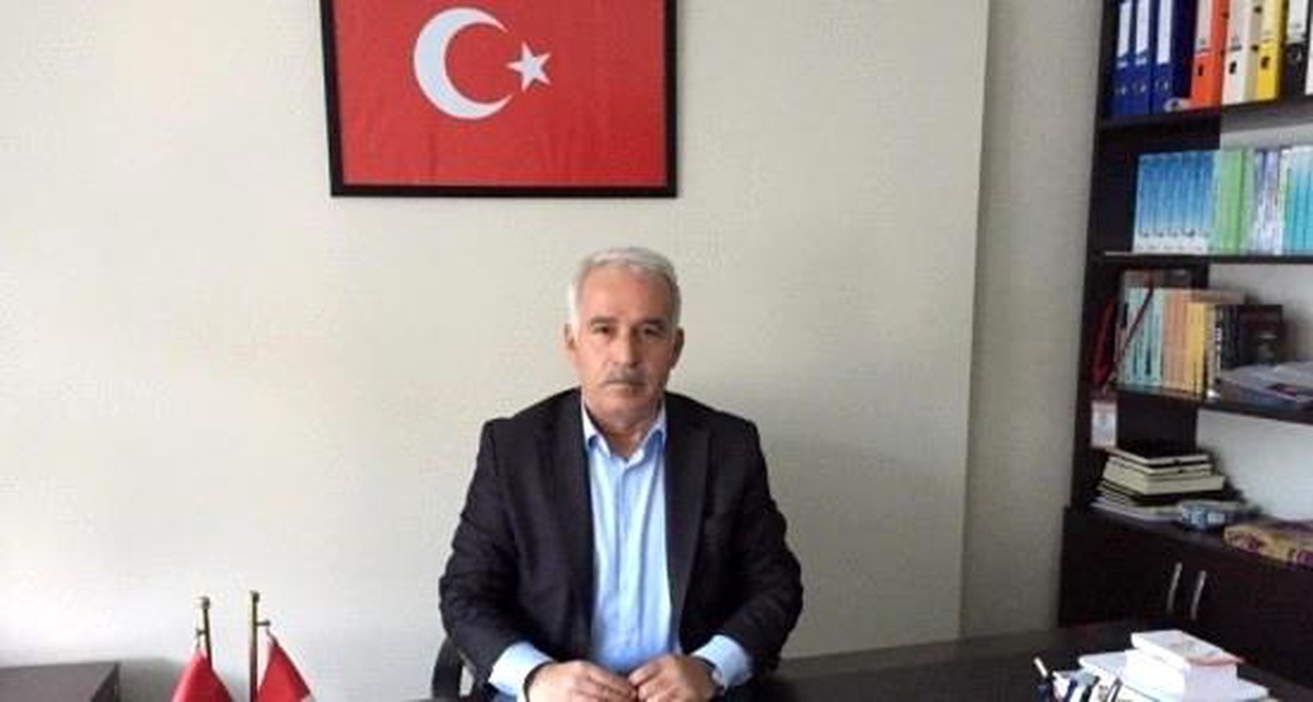 Başkan Sarıkaya\'dan İstiklal Marşı kutlaması