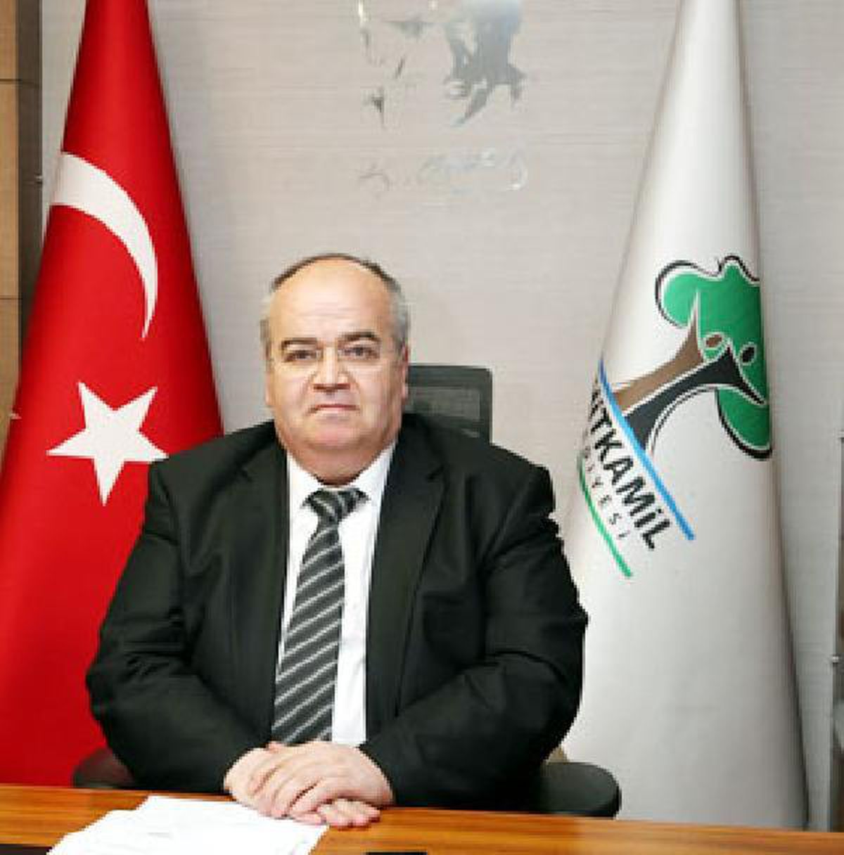 Belediye başkan yardımcısı koronavirüsten hayatını kaybetti