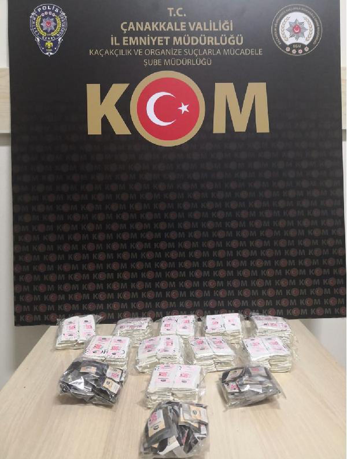 Çanakkale\'de kaçak tütün operasyonuna 2 gözaltı